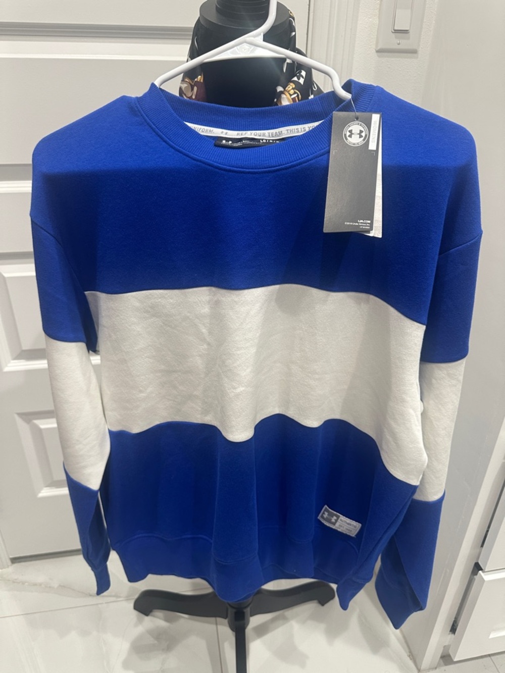 Under Armour Men’s Royal Blue & White Crewneck Sweatshirt